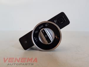 Gebruikte Licht Schakelaar Mercedes A (W176) 2.0 A-220 Turbo 16V 4-Matic Prijs € 19,99 Margeregeling aangeboden door Venema Autoparts