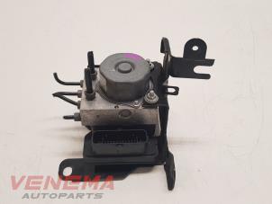 Gebruikte ABS Pomp Peugeot 308 (L3/L8/LB/LH/LP) 1.6 BlueHDi 120 Prijs € 149,99 Margeregeling aangeboden door Venema Autoparts