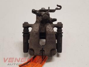 Gebruikte Remklauw (Tang) links-achter Seat Leon (5FB) 2.0 TDI Ecomotive 16V Prijs € 9,99 Margeregeling aangeboden door Venema Autoparts