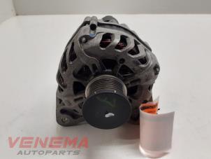 Gebruikte Dynamo Renault Clio IV (5R) 0.9 Energy TCE 90 12V Prijs € 39,99 Margeregeling aangeboden door Venema Autoparts