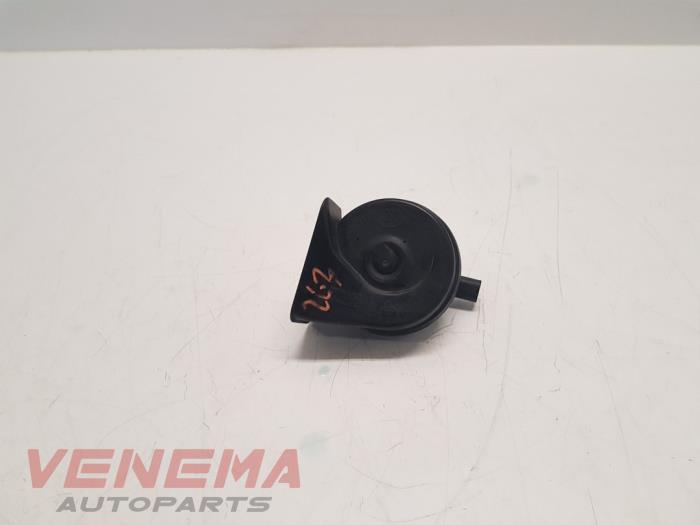 Gebruikte Claxon BMW 3 serie Touring (E91) 318d 16V Prijs € 9,99 Margeregeling aangeboden door Venema Autoparts