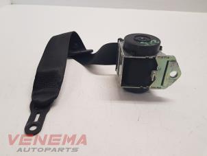 Gebruikte Veiligheidsgordel links-achter BMW 1 serie (E87/87N) 118d 16V Prijs € 9,99 Margeregeling aangeboden door Venema Autoparts