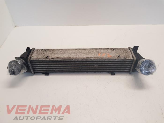 Gebruikte Intercooler BMW 3 serie Touring (E91) 318d 16V Prijs € 34,99 Margeregeling aangeboden door Venema Autoparts