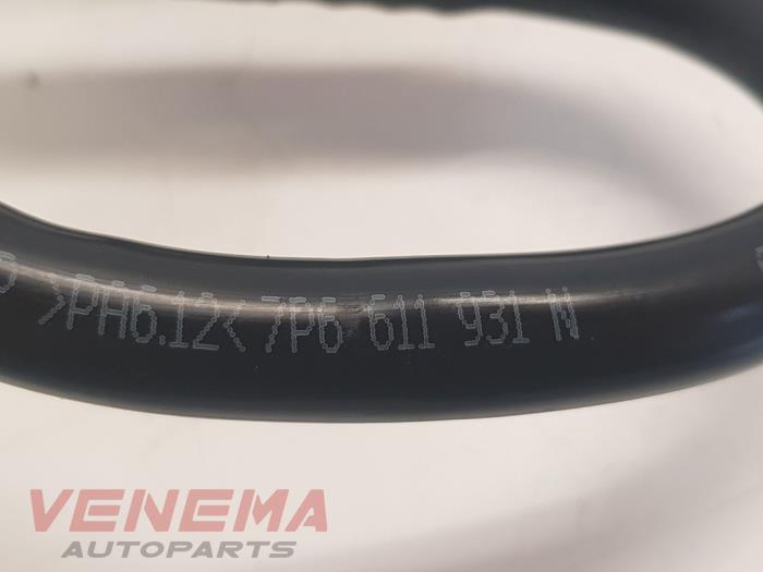 Oliedruk Leiding van een Volkswagen Touareg (7PA/PH) 3.0 TDI V6 24V 2012