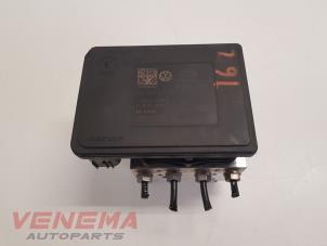 Gebruikte ABS Pomp Seat Leon (5FB) 1.0 TSI 12V Prijs € 179,99 Margeregeling aangeboden door Venema Autoparts