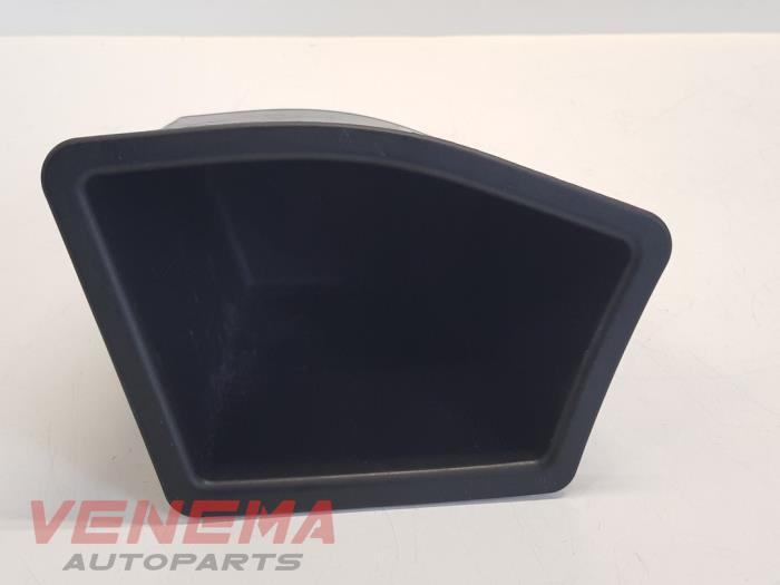 Gebruikte Diversen BMW 1 serie (F20) 116i 1.6 16V Prijs € 9,99 Margeregeling aangeboden door Venema Autoparts