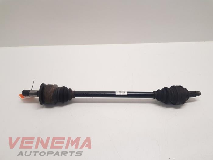 Gebruikte Steekas rechts-achter BMW 1 serie (F20) 114i 1.6 16V Prijs € 39,99 Margeregeling aangeboden door Venema Autoparts