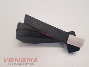 Gebruikte Gaspedaal BMW 1 serie (E81) 120i 16V Prijs € 19,99 Margeregeling aangeboden door Venema Autoparts