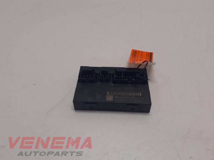 Computer Body Control van een Volkswagen Passat Variant (365) 1.6 TDI 16V Bluemotion 2014