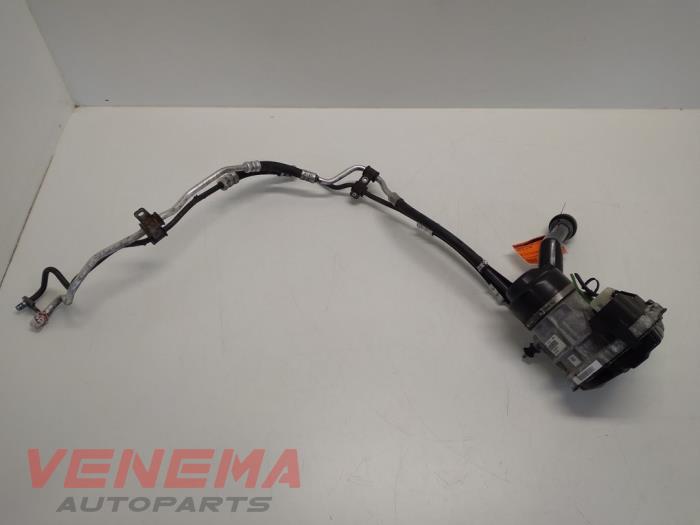 Gebruikte Servopomp Peugeot 308 SW (4E/H) 1.6 HDi 16V FAP Prijs € 124,99 Margeregeling aangeboden door Venema Autoparts