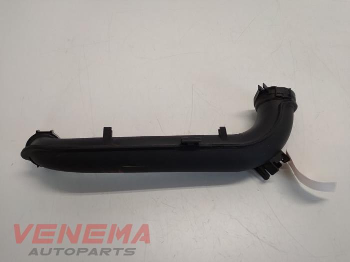 Gebruikte Intercooler Buis Volkswagen Golf VII (AUA) 1.4 TSI 16V Prijs € 14,99 Margeregeling aangeboden door Venema Autoparts
