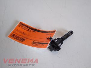 Gebruikte Temperatuursensor binnen BMW 3 serie (E93) 320i 16V Prijs € 14,99 Margeregeling aangeboden door Venema Autoparts