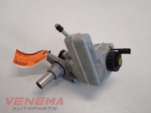 Gebruikte Hoofdremcilinder Volkswagen Passat Variant (3C5) 1.4 TSI 16V Prijs € 59,99 Margeregeling aangeboden door Venema Autoparts