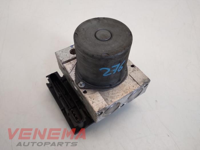 Gebruikte ABS Pomp Ford Transit 2.2 TDCi 16V Prijs € 49,99 Margeregeling aangeboden door Venema Autoparts