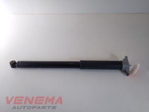 Gebruikte Schokdemper rechts-achter Ford Focus 3 1.0 Ti-VCT EcoBoost 12V 125 Prijs € 29,99 Margeregeling aangeboden door Venema Autoparts