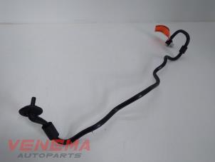 Gebruikte Remslang Mercedes C (R205) C-63 AMG 4.0 V8 Biturbo Prijs € 14,99 Margeregeling aangeboden door Venema Autoparts