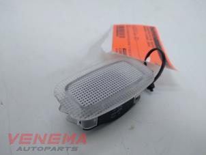 Gebruikte Binnenverlichting achter Mercedes C (R205) C-63 AMG 4.0 V8 Biturbo Prijs € 9,99 Margeregeling aangeboden door Venema Autoparts