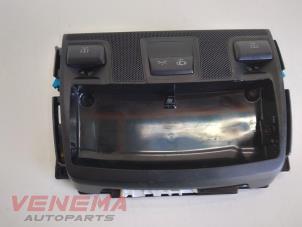 Gebruikte Binnenverlichting voor Mercedes C (R205) C-63 AMG 4.0 V8 Biturbo Prijs € 69,99 Margeregeling aangeboden door Venema Autoparts