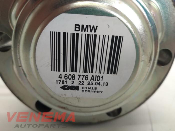 Steekas rechts-achter van een BMW X1 (E84) xDrive 20i 2.0 16V Twin Power Turbo 2014