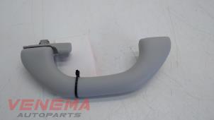 Gebruikte Handgreep Skoda Yeti (5LAC) 1.4 TSI 16V Prijs € 9,99 Margeregeling aangeboden door Venema Autoparts