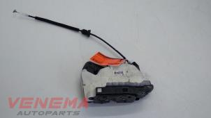 Gebruikte Deurslot Mechaniek 4Deurs rechts-voor Skoda Yeti (5LAC) 1.4 TSI 16V Prijs € 9,99 Margeregeling aangeboden door Venema Autoparts