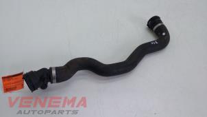 Gebruikte Koelwaterslang BMW 3 serie Touring (F31) 316d 2.0 16V Prijs € 34,99 Margeregeling aangeboden door Venema Autoparts