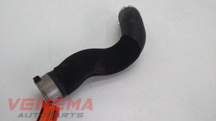 Gebruikte Intercooler Buis BMW 3 serie Touring (F31) 316d 2.0 16V Prijs € 14,99 Margeregeling aangeboden door Venema Autoparts