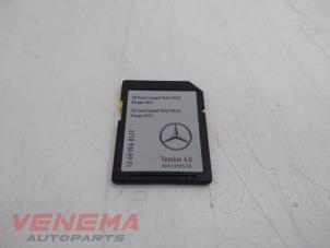 Gebruikte SD-kaart navigatie Mercedes E (W212) E-220 CDI 16V BlueEfficiency,BlueTEC Prijs € 49,99 Margeregeling aangeboden door Venema Autoparts
