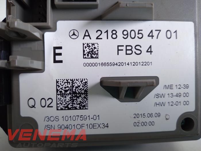 Sleutel+Contactslot van een Mercedes-Benz E (W212) E-220 CDI 16V BlueEfficiency,BlueTEC 2015