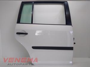 Gebruikte Portier 4Deurs rechts-achter Volkswagen Touran (1T1/T2) 1.6 FSI 16V Prijs € 74,99 Margeregeling aangeboden door Venema Autoparts