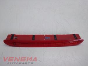 Gebruikte Extra Remlicht midden Volkswagen Touran (5T1) 1.6 TDI Prijs € 24,99 Margeregeling aangeboden door Venema Autoparts