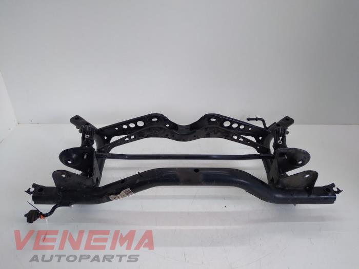 Gebruikte Subframe Volkswagen Touran (5T1) 1.6 TDI Prijs € 49,99 Margeregeling aangeboden door Venema Autoparts