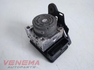 Gebruikte ABS Pomp Volkswagen Touran (5T1) 1.6 TDI Prijs € 119,99 Margeregeling aangeboden door Venema Autoparts