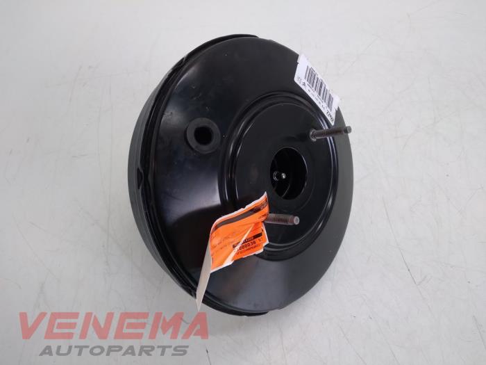 Gebruikte Rembooster Peugeot 208 I (CA/CC/CK/CL) 1.2 Vti 12V PureTech 82 Prijs € 69,99 Margeregeling aangeboden door Venema Autoparts