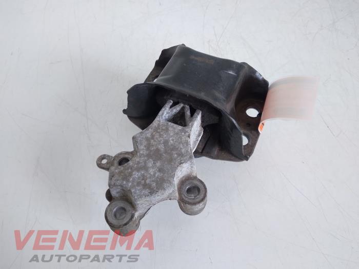 Gebruikte Motorrubber Renault Twingo II (CN) 1.2 16V Prijs € 14,99 Margeregeling aangeboden door Venema Autoparts