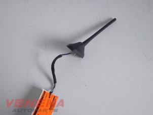 Gebruikte Antenne Ford Fiesta 7 1.1 Ti-VCT 12V 85 Prijs € 19,99 Margeregeling aangeboden door Venema Autoparts