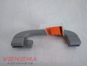 Gebruikte Handgreep BMW 3 serie (E90) 320i 16V Prijs € 9,99 Margeregeling aangeboden door Venema Autoparts