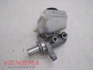 Gebruikte Hoofdremcilinder BMW 1 serie (F20) 114d 1.6 16V Prijs € 19,99 Margeregeling aangeboden door Venema Autoparts
