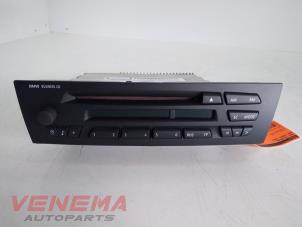 Gebruikte Radio CD Speler BMW 1 serie (E87/87N) 118i 16V Prijs € 49,99 Margeregeling aangeboden door Venema Autoparts