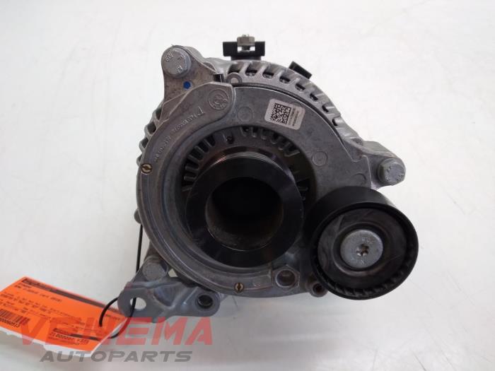 Gebruikte Dynamo BMW 2 serie (F23) 218i 1.5 TwinPower Turbo 12V Prijs € 39,99 Margeregeling aangeboden door Venema Autoparts