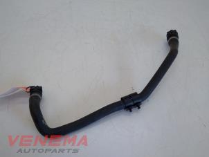 Gebruikte Koelwaterslang BMW 2 serie (F23) 218i 1.5 TwinPower Turbo 12V Prijs € 44,99 Margeregeling aangeboden door Venema Autoparts