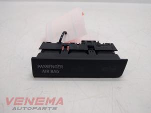 Gebruikte Airbag controle lampje Seat Leon (5FB) 1.2 TSI Ecomotive 16V Prijs € 9,99 Margeregeling aangeboden door Venema Autoparts