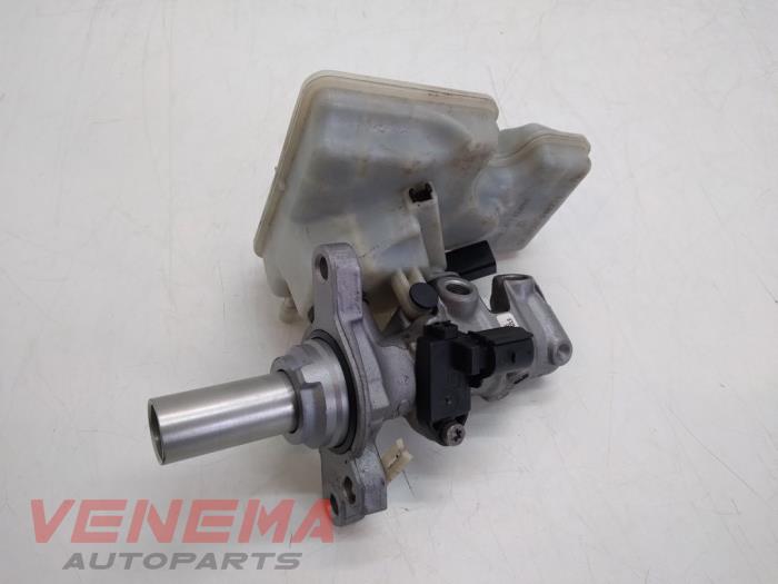 Gebruikte Hoofdremcilinder Seat Leon (5FB) 1.2 TSI Ecomotive 16V Prijs € 9,99 Margeregeling aangeboden door Venema Autoparts