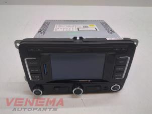 Gebruikte Navigatie Display Volkswagen Golf Plus (5M1/1KP) 1.6 TDI 16V 105 Prijs € 199,99 Margeregeling aangeboden door Venema Autoparts