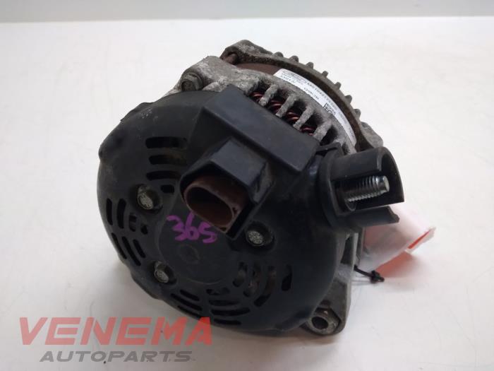 Dynamo van een Ford Focus 3 1.0 Ti-VCT EcoBoost 12V 100 2014