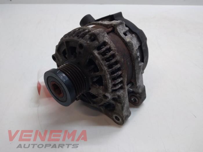 Dynamo van een Ford Focus 3 1.0 Ti-VCT EcoBoost 12V 100 2014