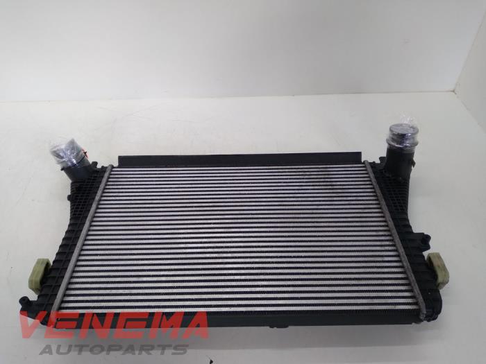 Gebruikte Intercooler Volkswagen Passat Variant (365) 2.0 TDI 16V 140 Prijs € 59,99 Margeregeling aangeboden door Venema Autoparts