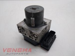 Gebruikte ABS Pomp Volkswagen Passat Variant (365) 2.0 TDI 16V 140 Prijs € 249,99 Margeregeling aangeboden door Venema Autoparts