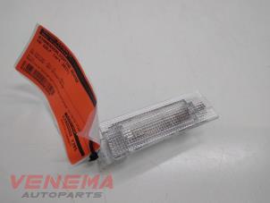 Gebruikte Binnenverlichting achter Volkswagen Golf VII (AUA) 2.0 GTI 16V Performance Package Prijs € 9,99 Margeregeling aangeboden door Venema Autoparts