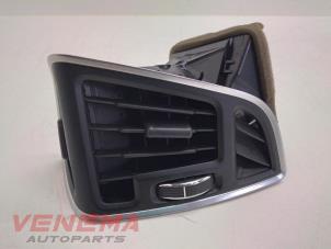 Gebruikte Luchtrooster Dashboard Ford C-Max (DXA) 1.6 SCTi 16V Prijs € 24,99 Margeregeling aangeboden door Venema Autoparts